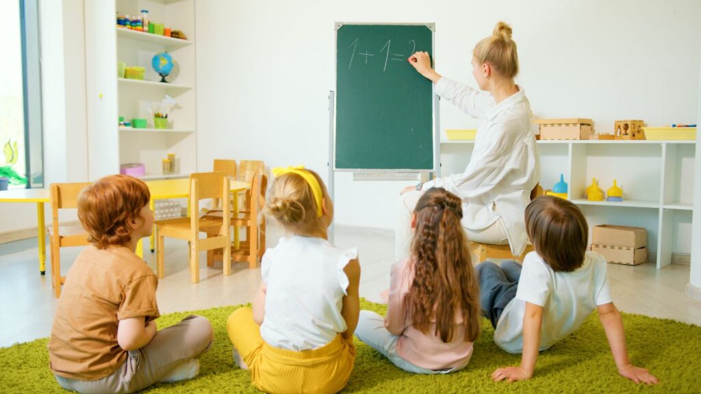 Terug naar schoolactiviteiten om leerlingen enthousiast te maken over wiskunde